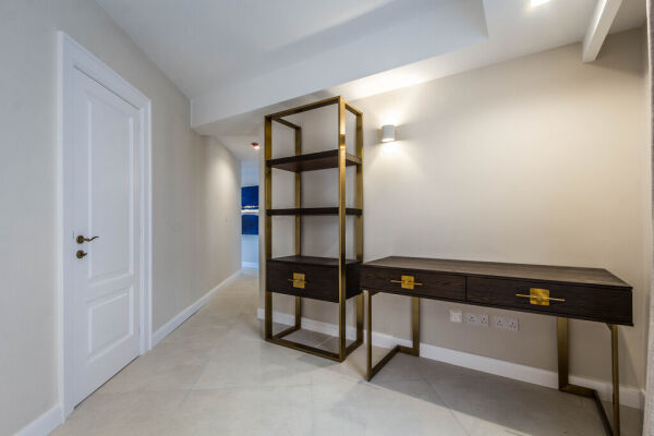 St Julians, Luxury Furnished Apartment - Ref No 003710 - Image 9