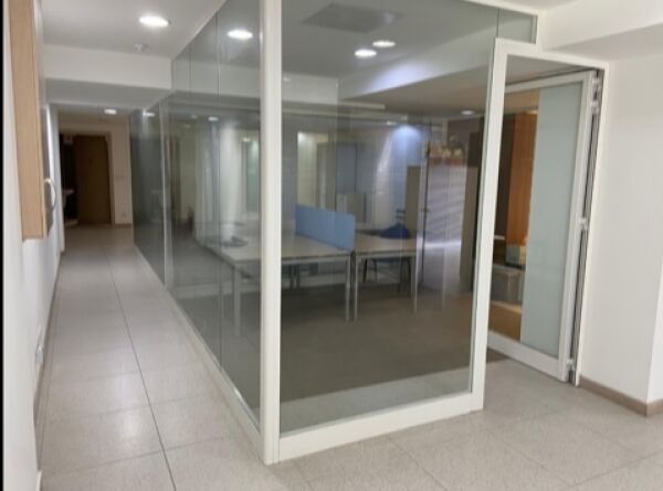 Mosta, Fully Equipped Office - Ref No 003874 - Image 3