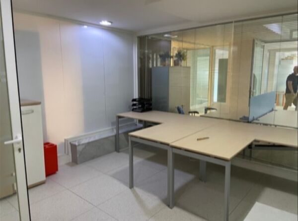 Mosta, Fully Equipped Office - Ref No 003874 - Image 4