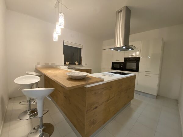 St Julians, Finished Apartment - Ref No 004302 - Image 5