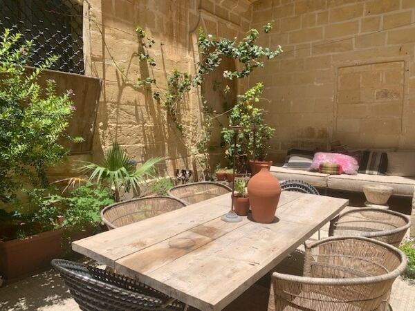 Sliema, Furnished Town House - Ref No 004404 - Image 6