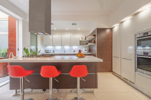 Sliema, Converted Town House - Ref No 004637 - Image 5