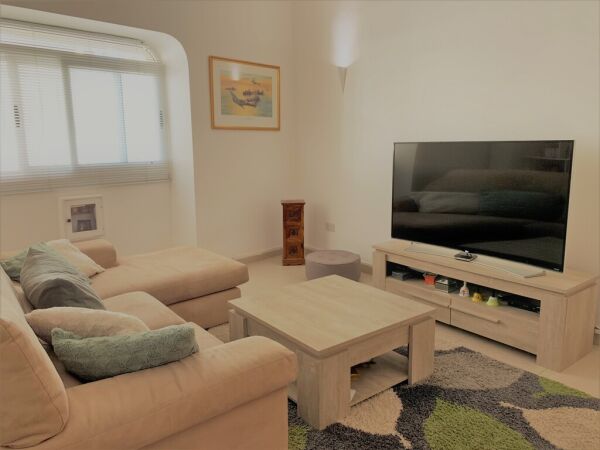 Sliema, Converted Town House - Ref No 004637 - Image 7