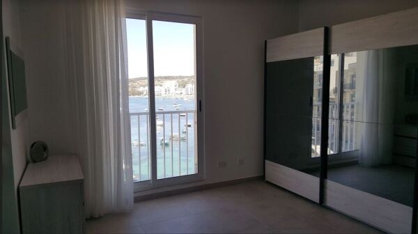 St Pauls Bay, Furnished Apartment - Ref No 004870 - Image 12