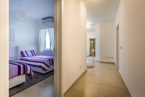 Sliema Apartment - Ref No 004878 - Image 11