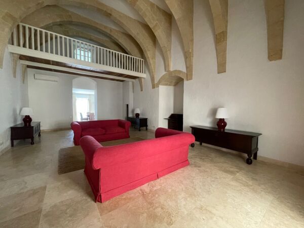 Valletta, Furnished Duplex Maisonette - Ref No 004911 - Image 6