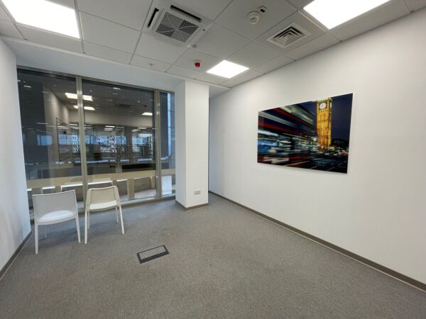 Tigne Point, Finished Office - Ref No 005113 - Image 6