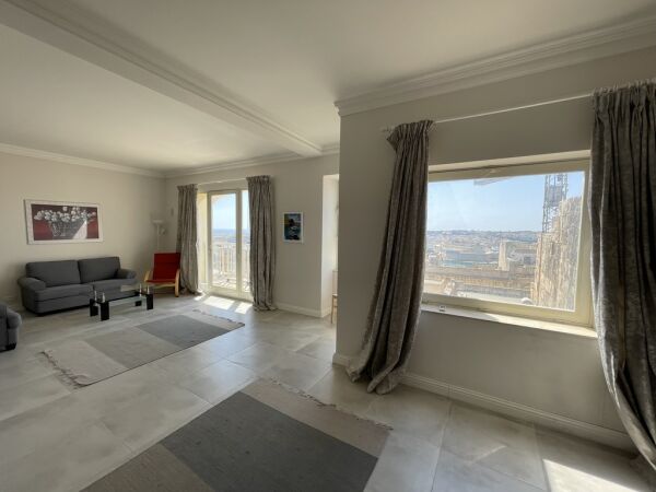 Valletta, Furnished Apartment - Ref No 005122 - Image 2
