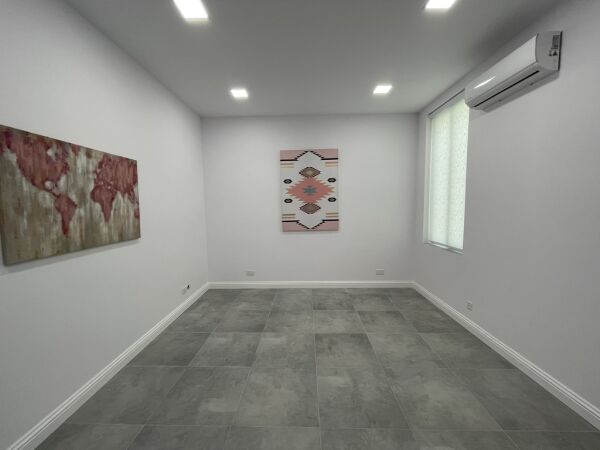 Valletta, Finished Office - Ref No 005143 - Image 4