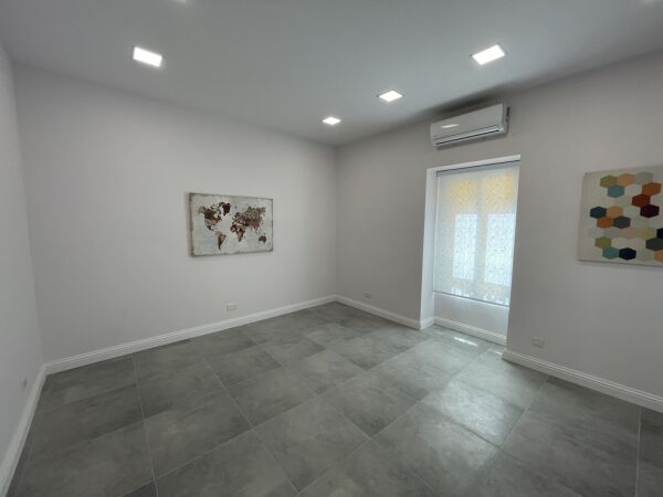 Valletta, Finished Office - Ref No 005143 - Image 10