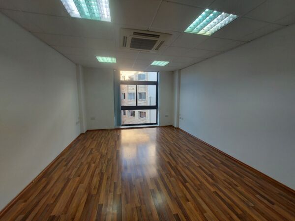 Sliema, Finished Office - Ref No 005165 - Image 6