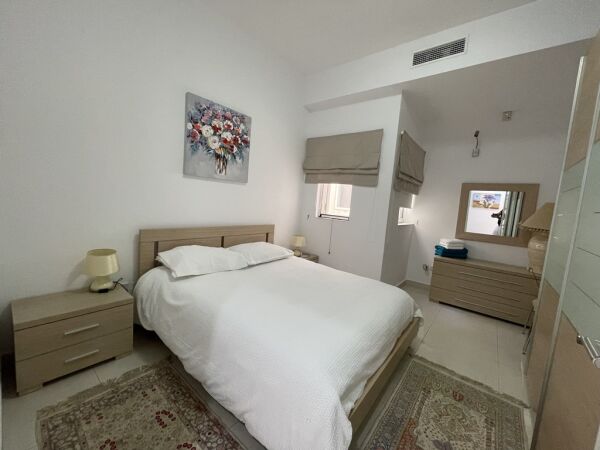 St Julians, Luxurious Finish Apartment - Ref No 005307 - Image 5
