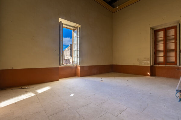 Mdina, Unconverted Palazzo - Ref No 005311 - Image 29