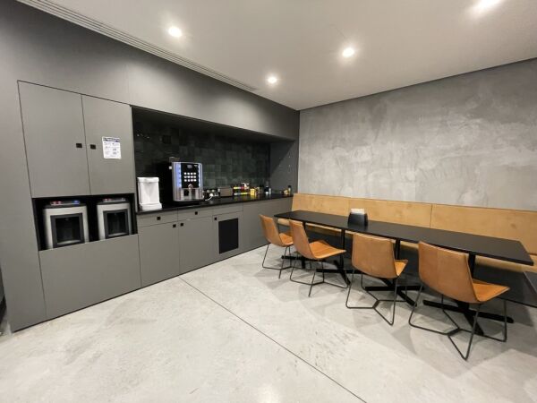 Ibragg, Finished Office - Ref No 005329 - Image 7