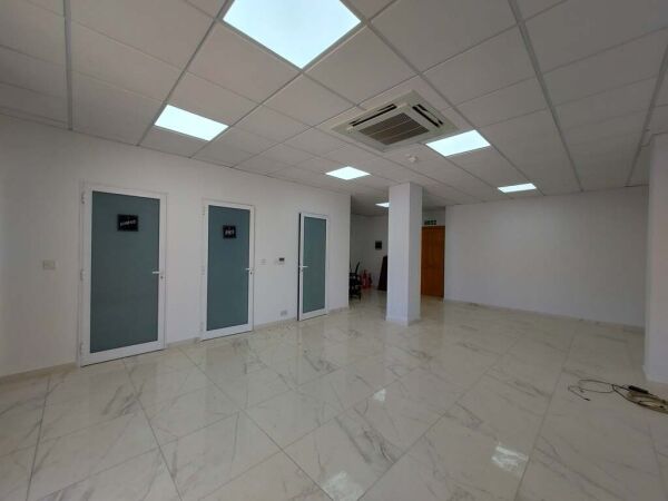 Sliema, Finished Office - Ref No 005354 - Image 4