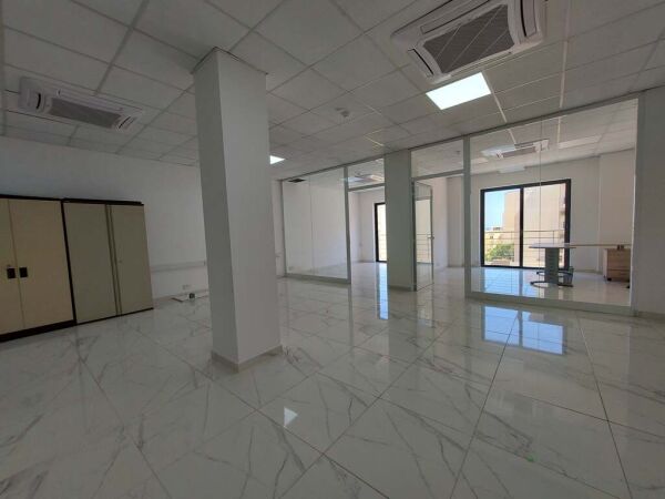Sliema, Finished Office - Ref No 005355 - Image 4