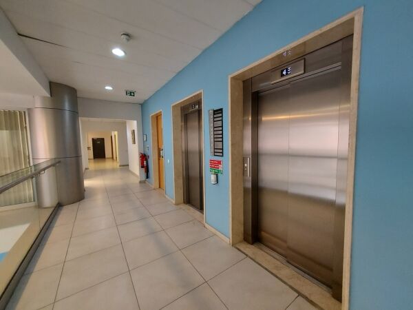 Sliema, Finished Office - Ref No 005473 - Image 4
