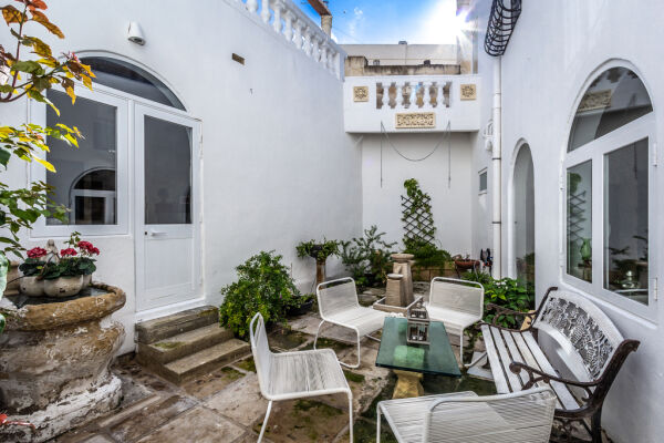 Attard, Converted House of Character - Ref No 005525 - Image 15