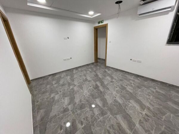 Birkirkara, Finished Office - Ref No 005640 - Image 4