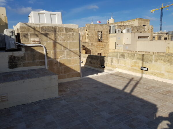 Valletta, Finished Office - Ref No 005674 - Image 3