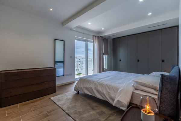 Swieqi, Luxury Furnished Apartment - Ref No 005784 - Image 9