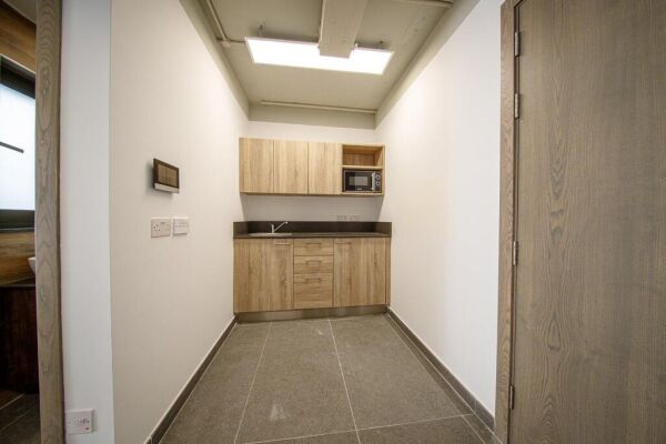 Sliema, Finished Office - Ref No 005839 - Image 3