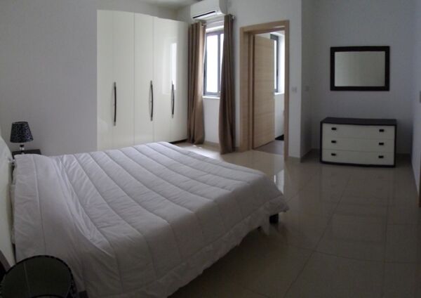 Sliema, Furnished Apartment - Ref No 005856 - Image 6