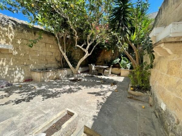 Naxxar, Converted House of Character - Ref No 005999 - Image 10