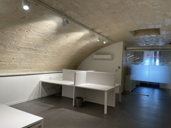 Valletta, Finished Office - Ref No 006205 - Image 4