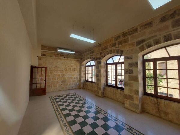 Mosta, Finished Office - Ref No 006213 - Image 3