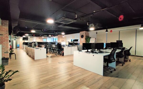 Ta’ Xbiex, Fully Equipped Office - Ref No 006288 - Image 2