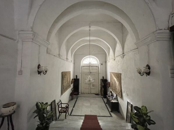Valletta, Unconverted Palazzo - Ref No 006312 - Image 2