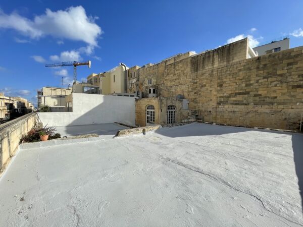 Valletta, Unconverted Palazzo - Ref No 006312 - Image 10