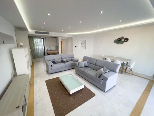 St Pauls Bay, Furnished Apartment - Ref No 006366 - Image 2