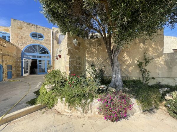 San Lawrenz (Gozo), Converted House of Character - Ref No 006542 - Image 4