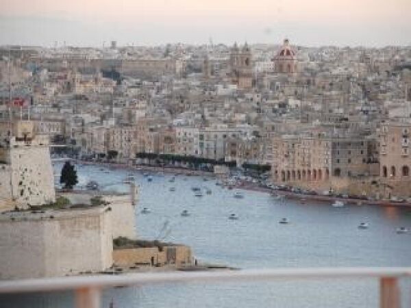 Valletta, Furnished Town House - Ref No 006562 - Image 2