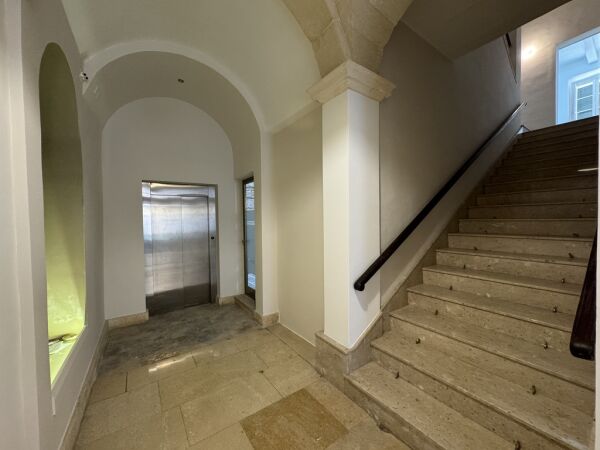 Valletta Converted Town House - Ref No 006563 - Image 23