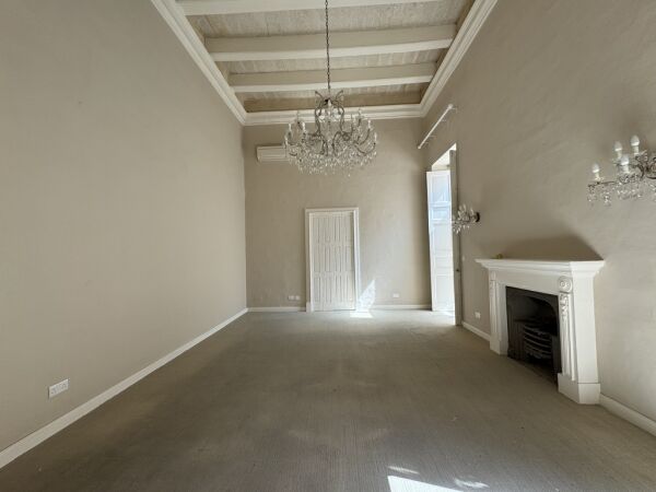 Valletta Converted Town House - Ref No 006563 - Image 1