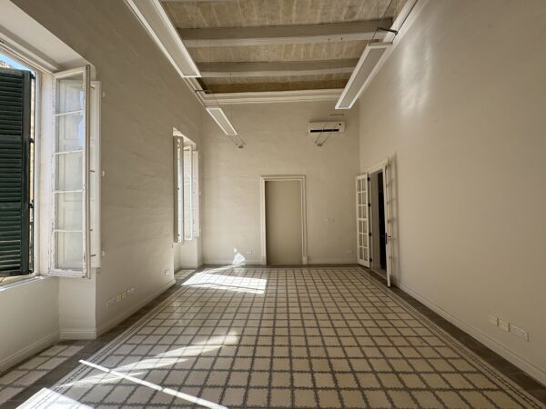 Valletta Converted Town House - Ref No 006563 - Image 6