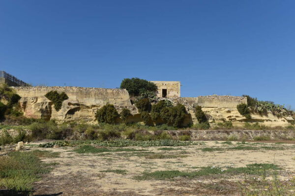 Victoria (Gozo), Unconverted Farmhouse - Ref No 006578 - Image 1