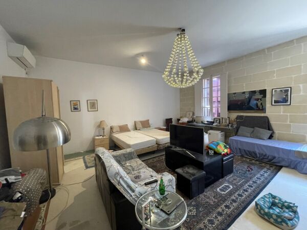 Valletta, Converted Town House - Ref No 006598 - Image 11