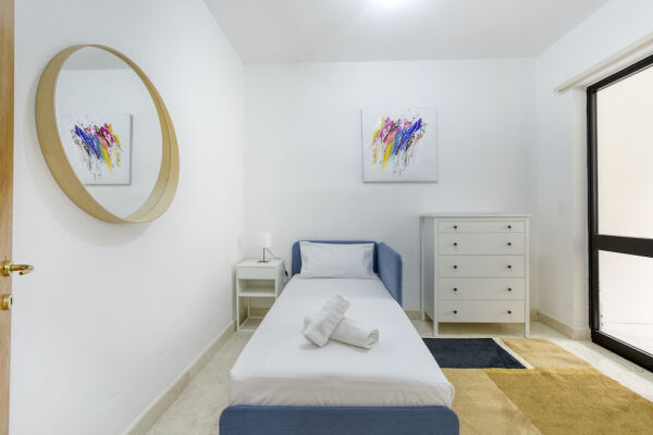 Sliema Apartment - Ref No 006757 - Image 10