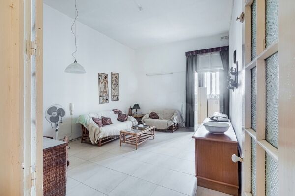 Sliema, Finished Apartment - Ref No 006786 - Image 8