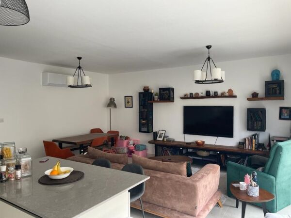 Sliema, Finished Apartment - Ref No 006798 - Image 2
