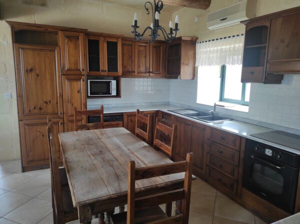 Xaghra (Gozo) Villa - Ref No 006840 - Image 3
