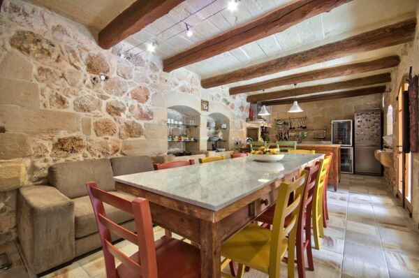 Dingli, Converted House of Character - Ref No 006975 - Image 10