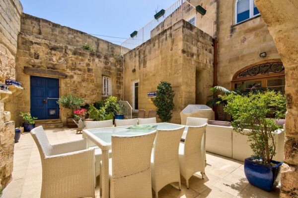 Dingli, Converted House of Character - Ref No 006975 - Image 1