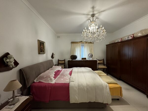 Sliema, Finished Apartment - Ref No 006984 - Image 9