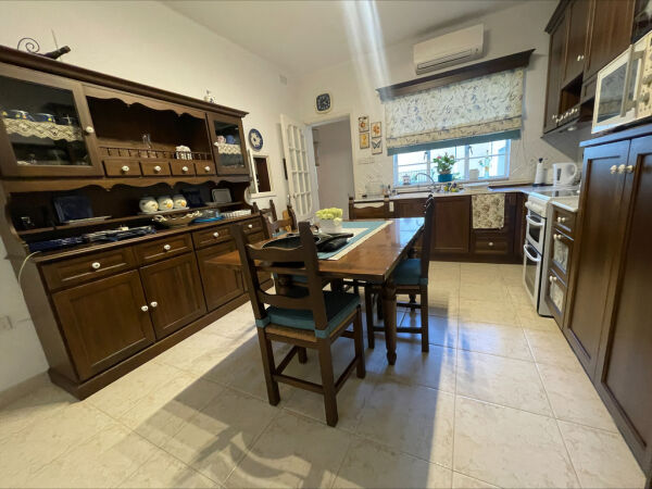 Sliema Furnished Town House - Ref No 007115 - Image 7