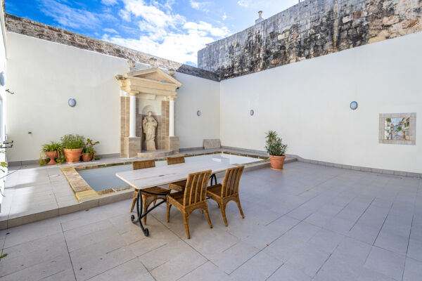 Naxxar Converted Town House - Ref No 007191 - Image 12